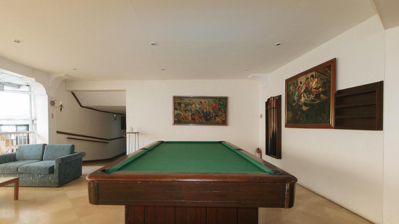 Garden Plaza Hotel Манила Екстериор снимка
